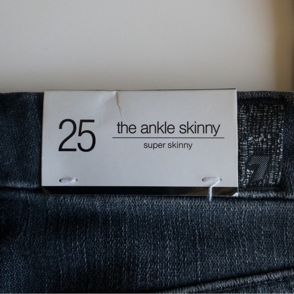 7 For All Mankind Black Silver Studded Skinny Jeans Womens Size 25 - Picture 11 of 12